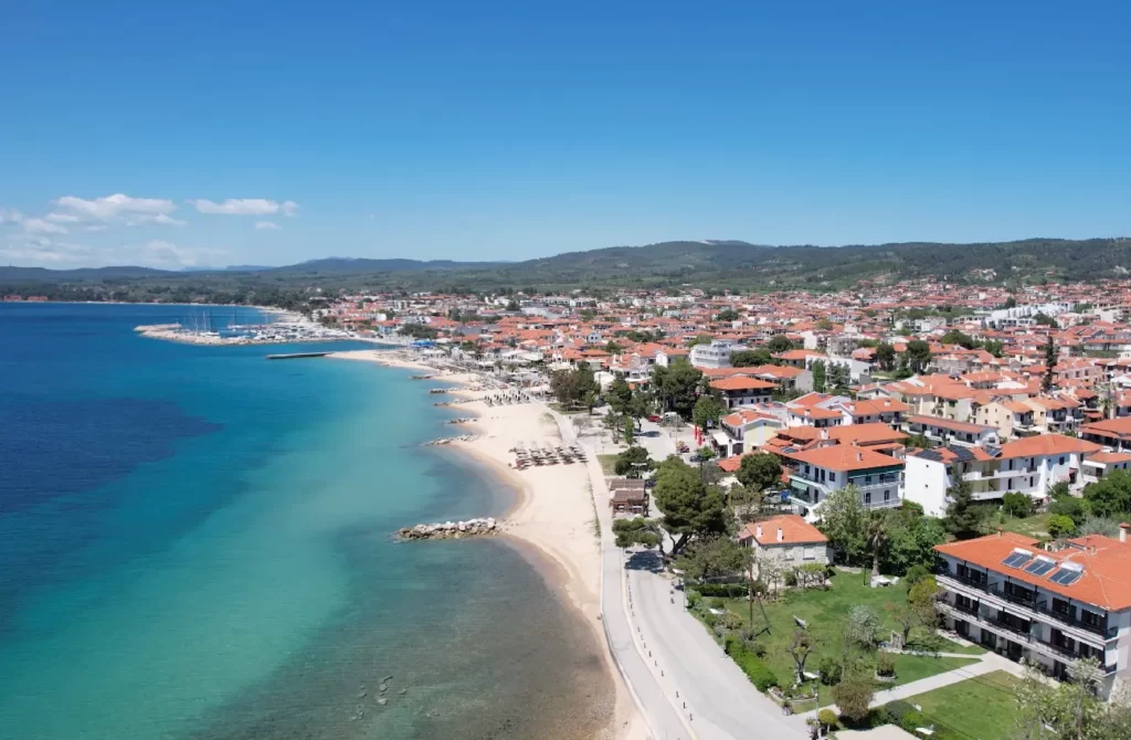 Letovanje sa decom u Grčkoj – Top destinacije 2025 4 nikiti letovanje za porodice
