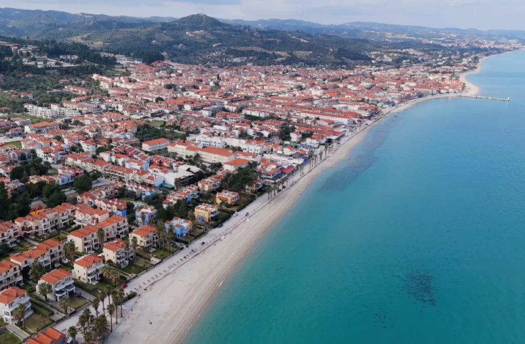Letovanje sa decom u Grčkoj – Top destinacije 2025 5 pefkohori letovanje sa decom grcka